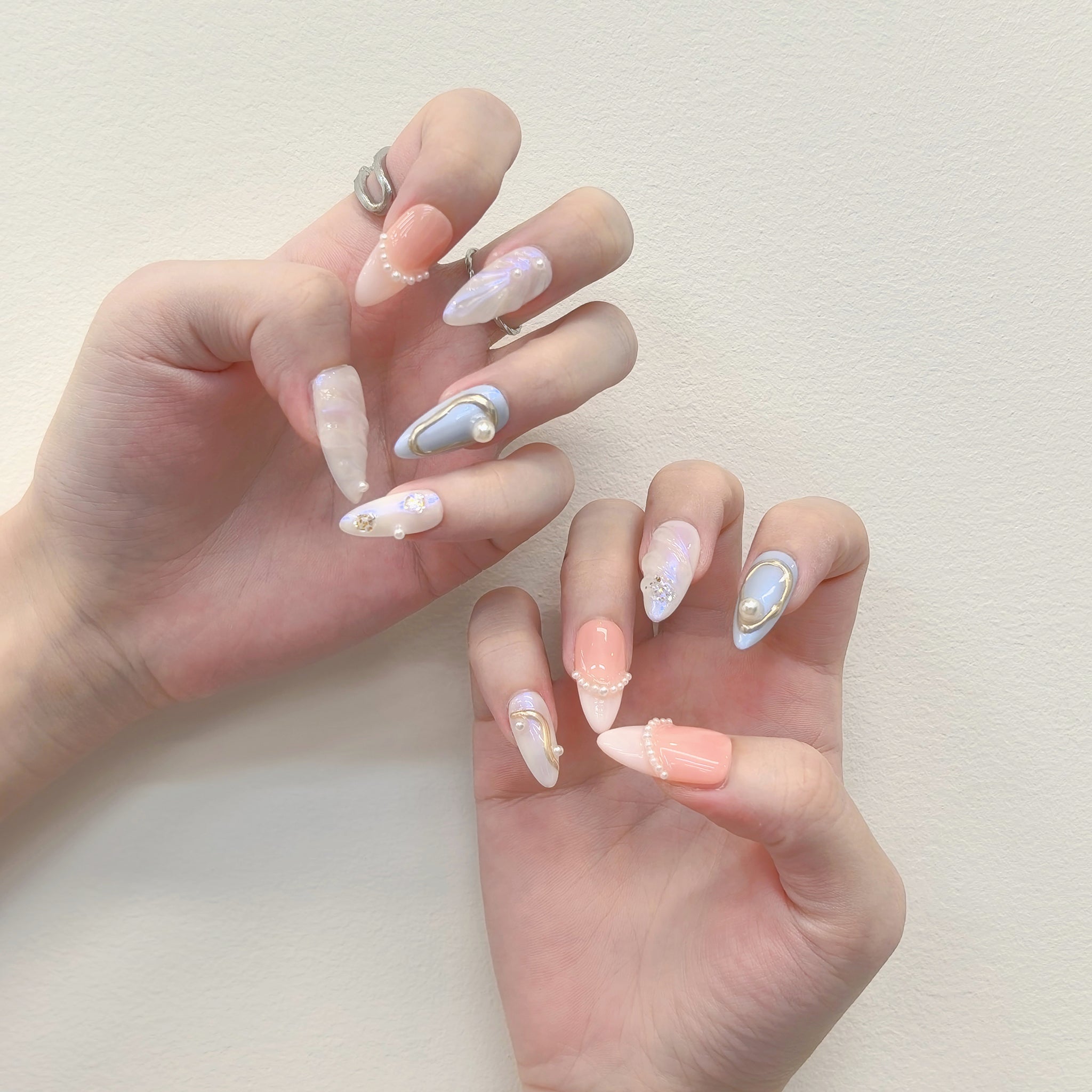 Press-On Nails vs. Traditional Nails — Which Should You Choose?