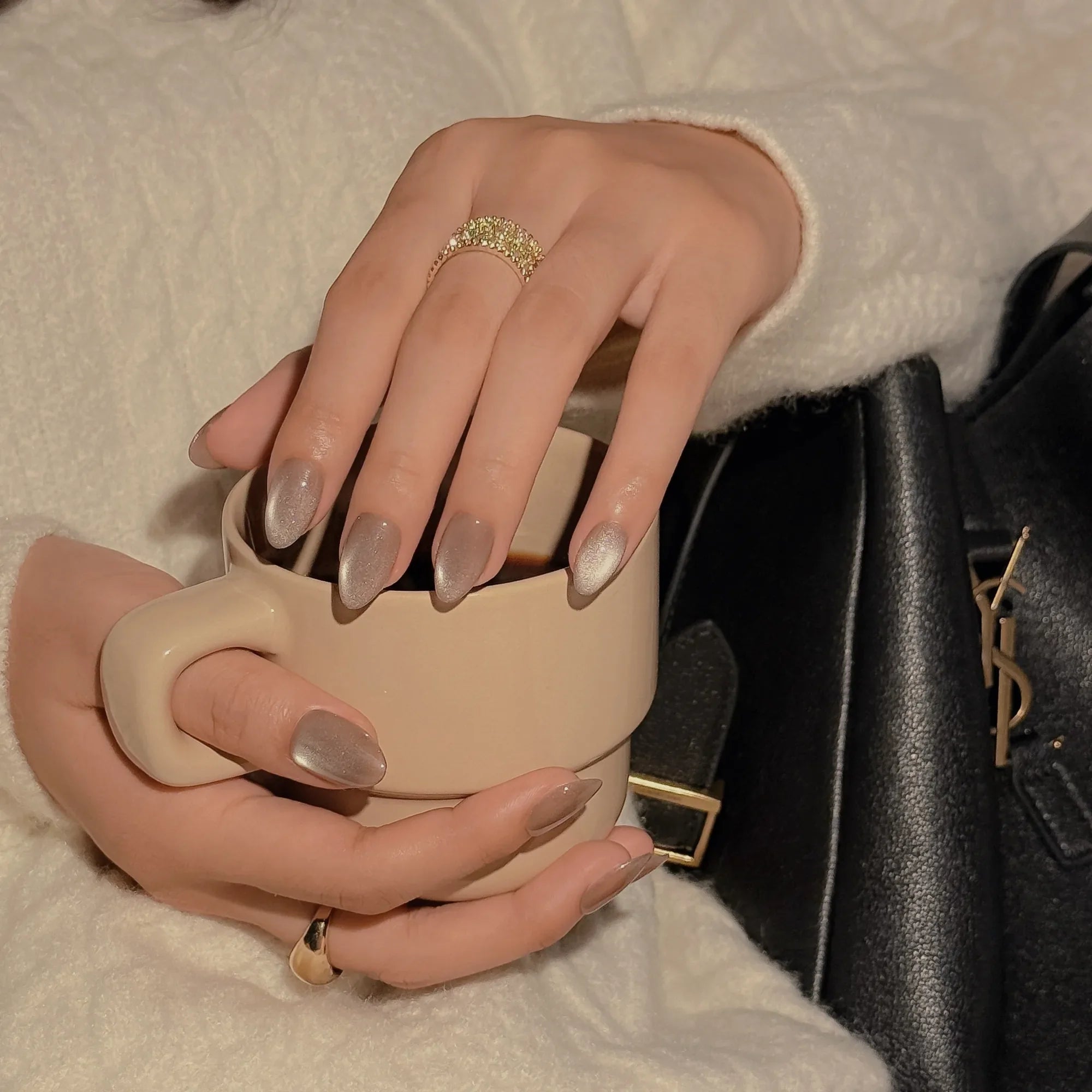 Silver Taupe Halo press-on nails — detail image 2