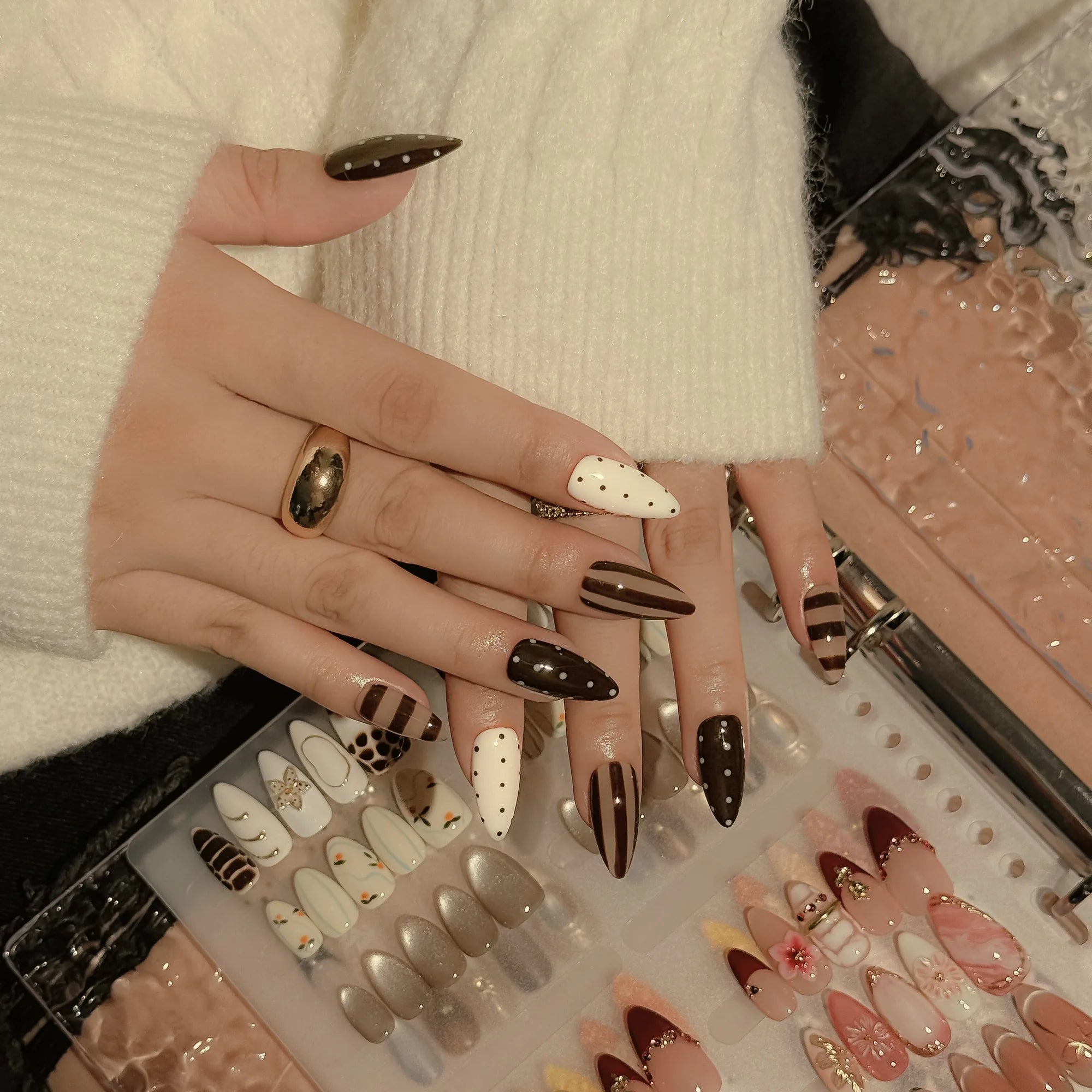Cocoa Dot Rhythm press-on nails — detail image 1
