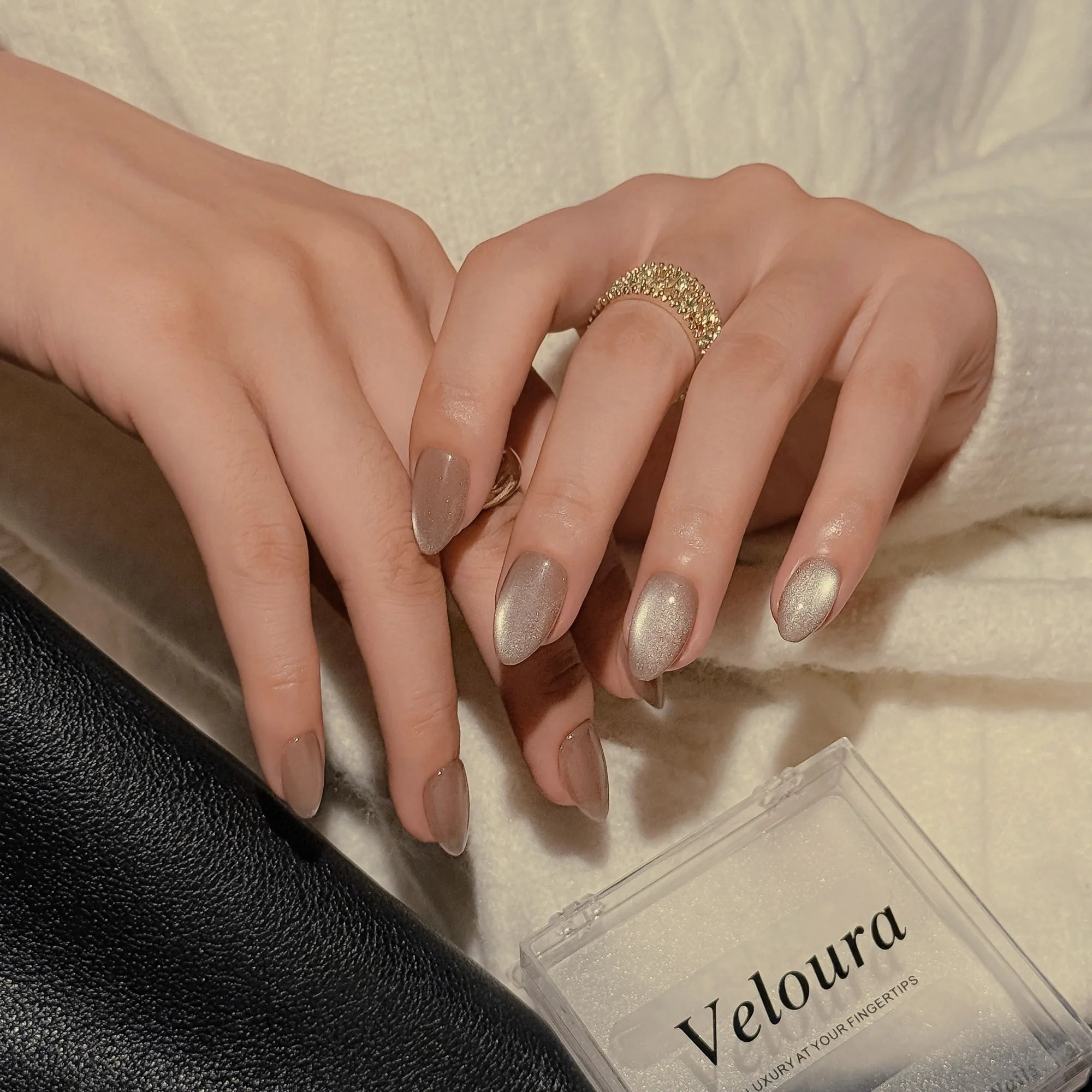 Silver Taupe Halo press-on nails — detail image 1