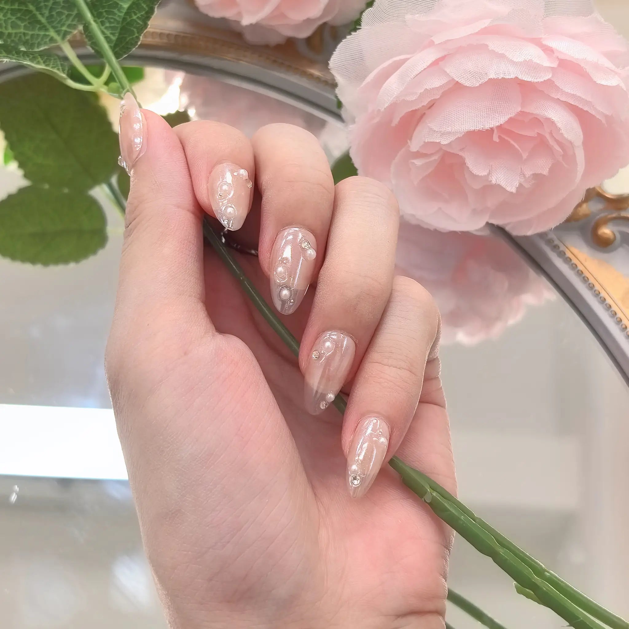 Odette’s Pearl Wing - Image 2