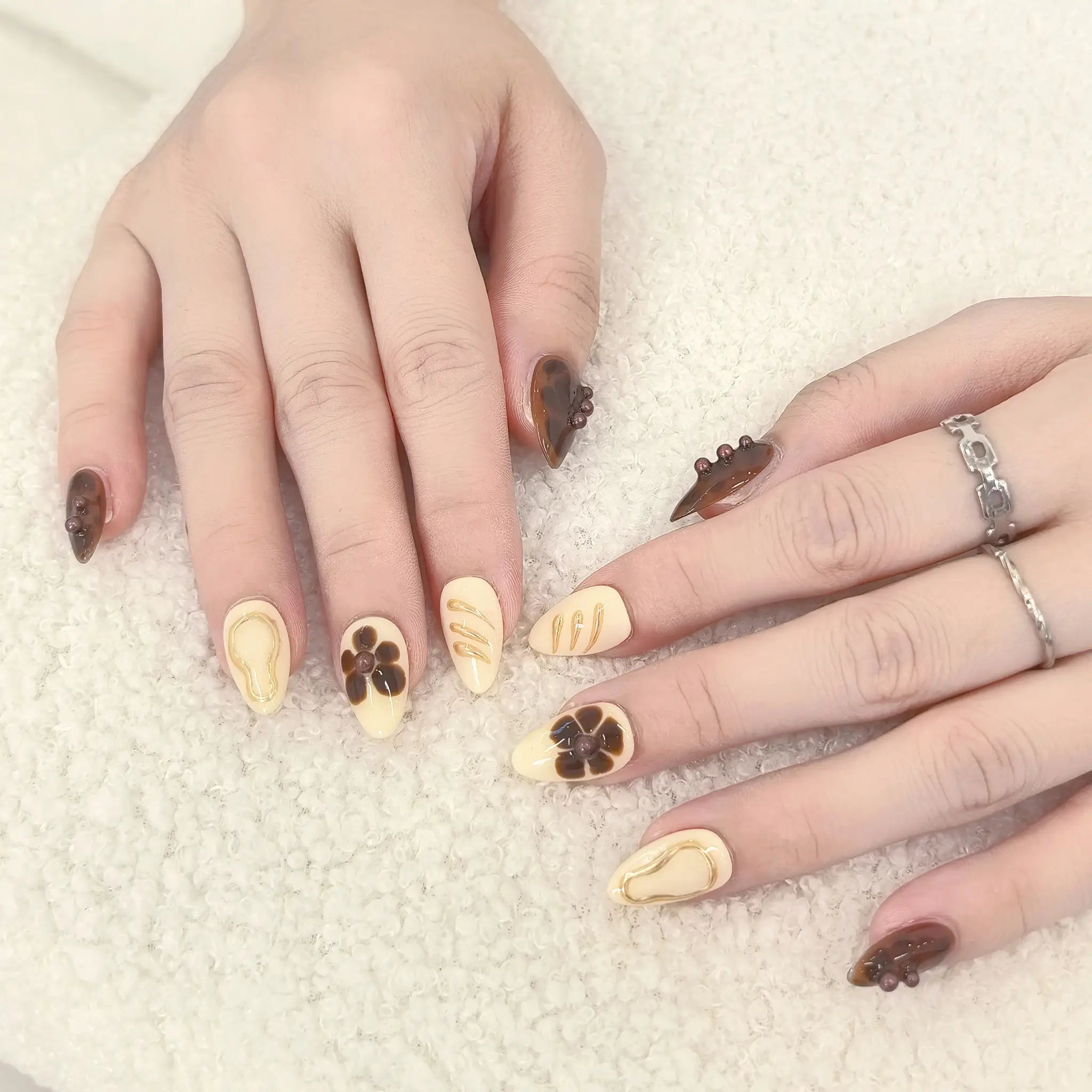 Amber Tortoise Nouveau - Image 2