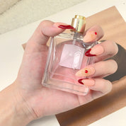 Scarlet Aristocrat - Image 3