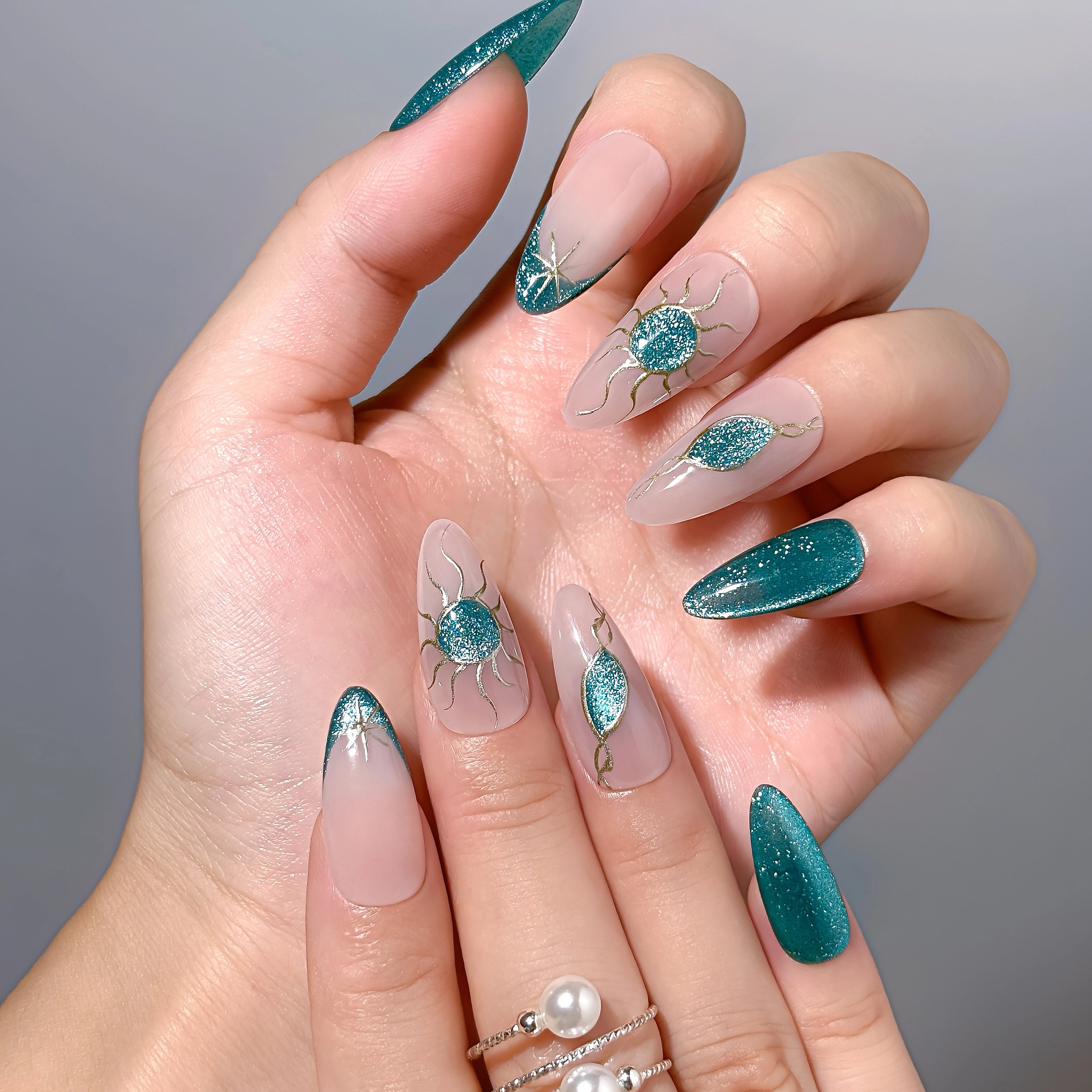 Emerald Solar Veil