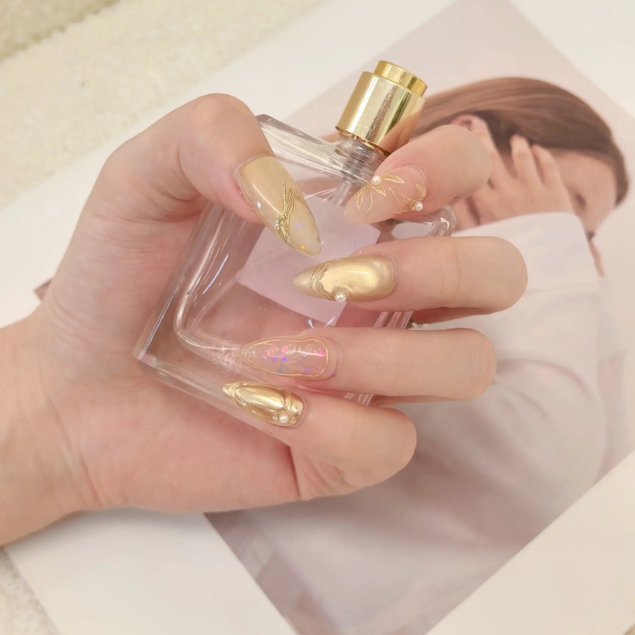 Daphne’s Golden Laurel - Image 3