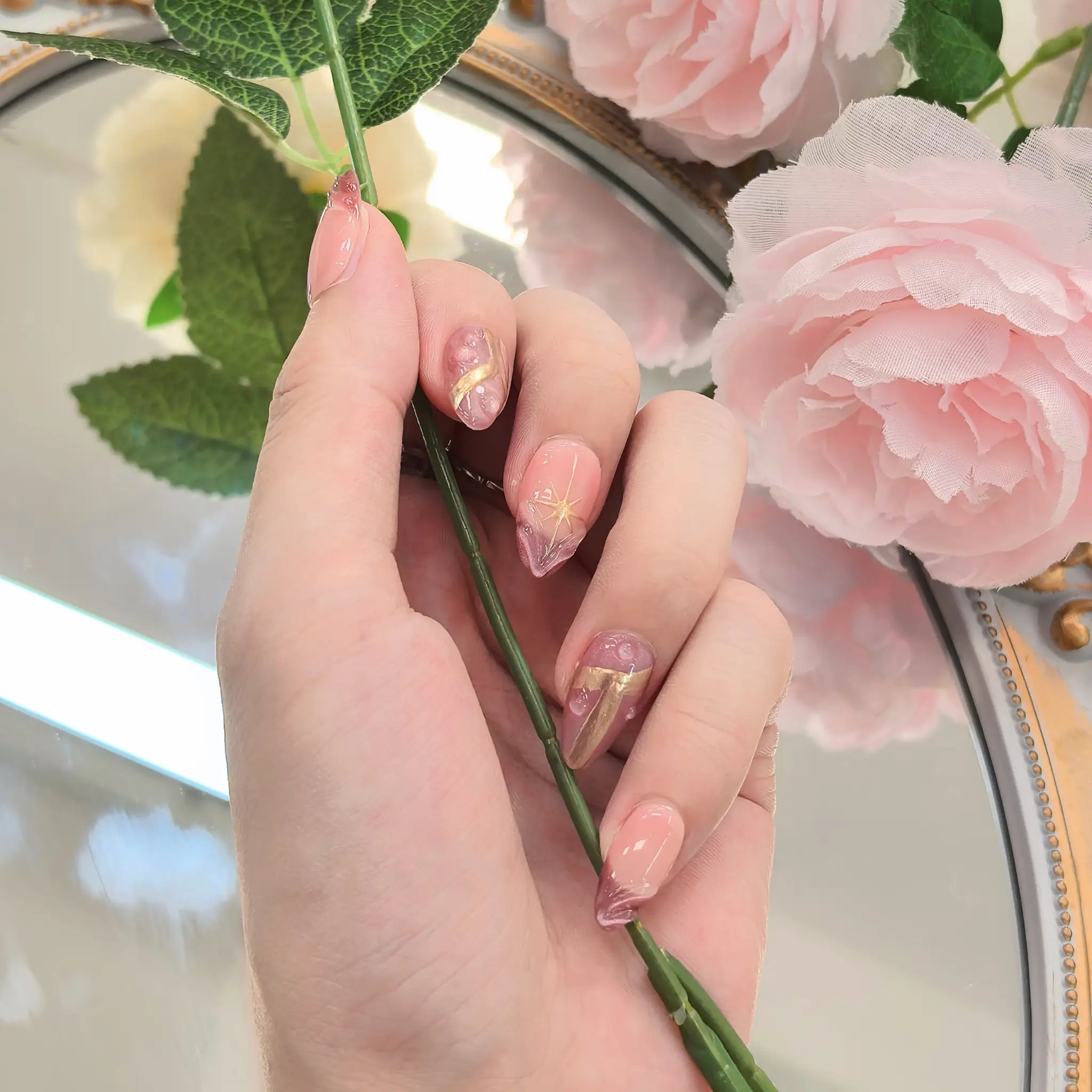 Lyra’s Mauve Stardust - Image 4