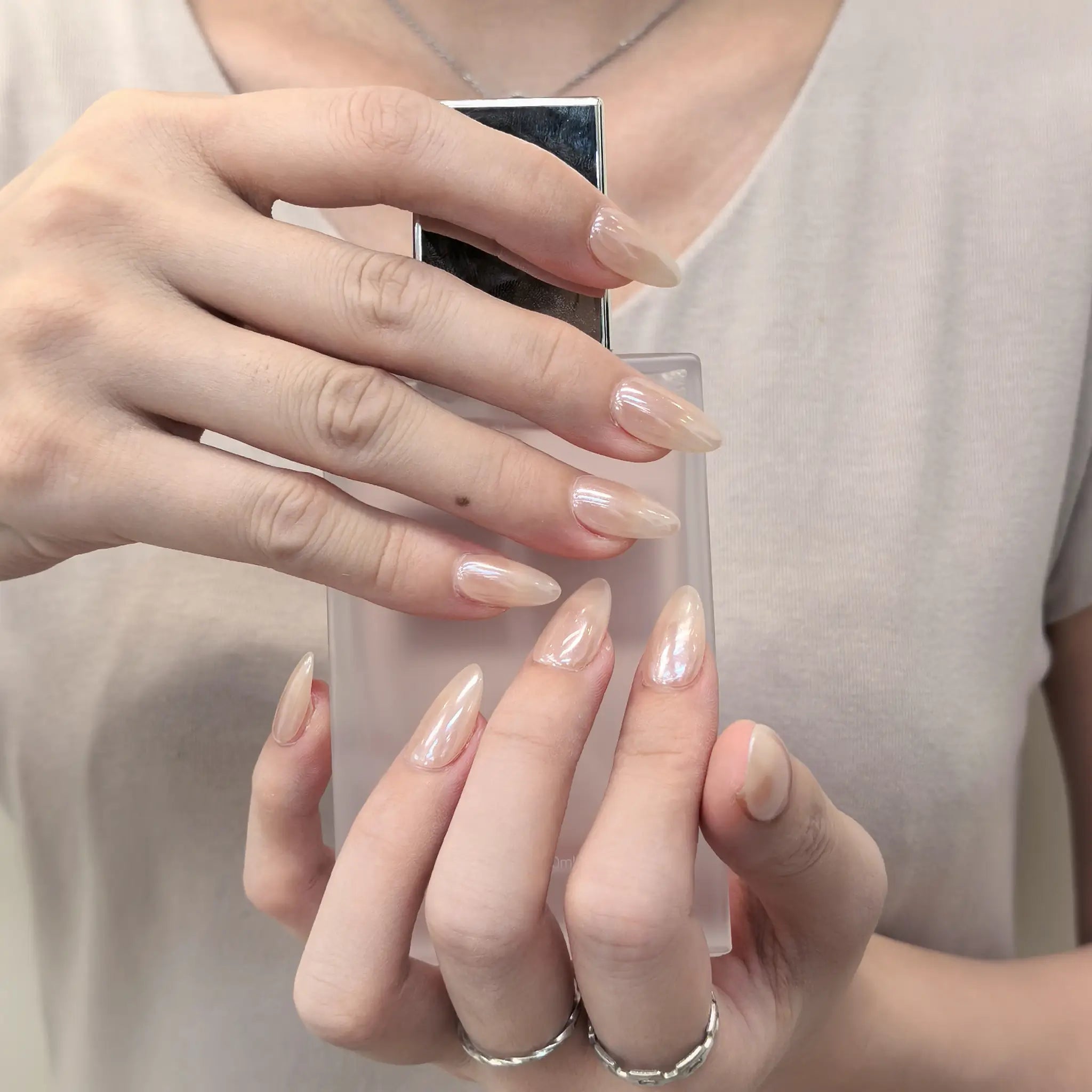 Champagne Silk Aura - Image 4