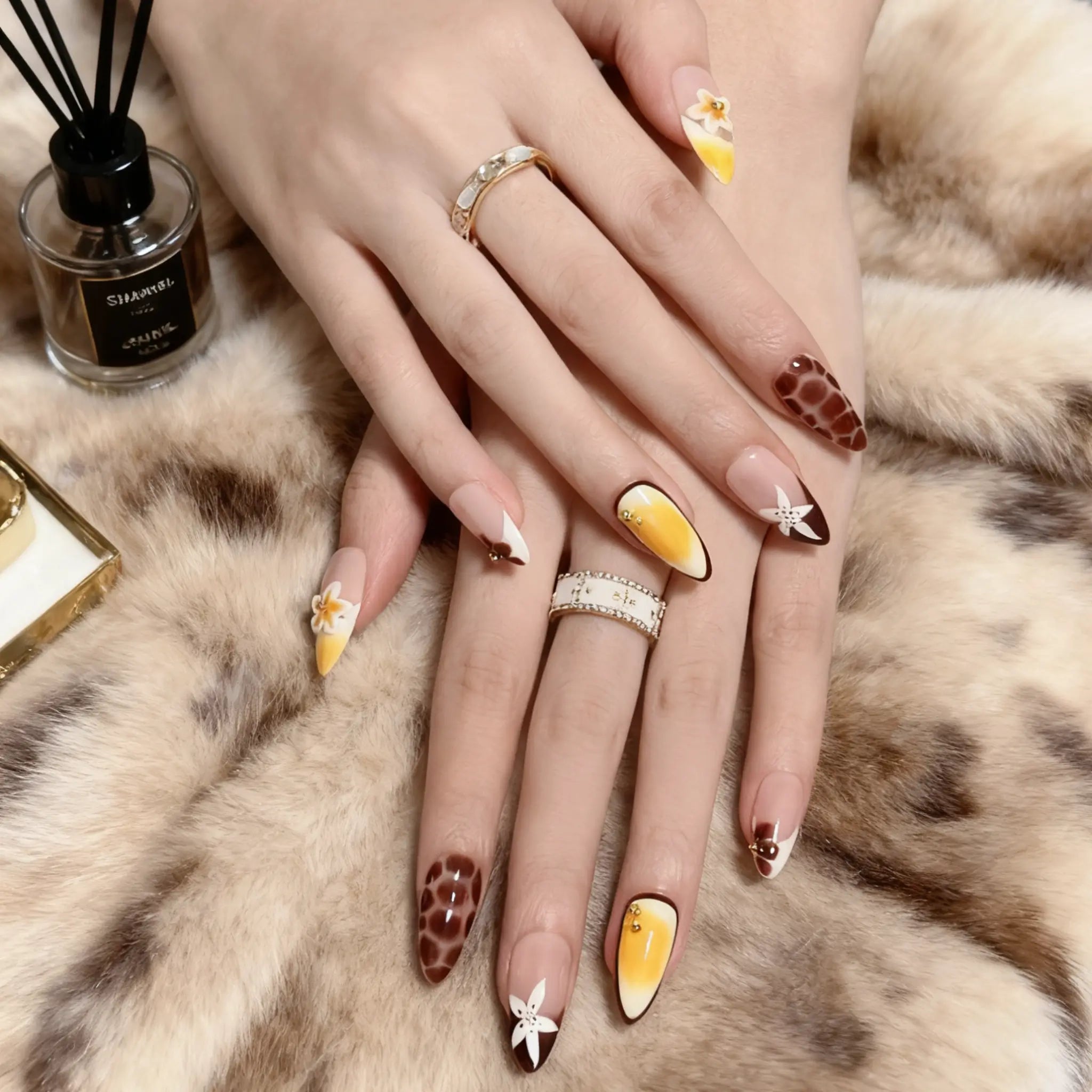 Vintage Havana Bloom - Image 2