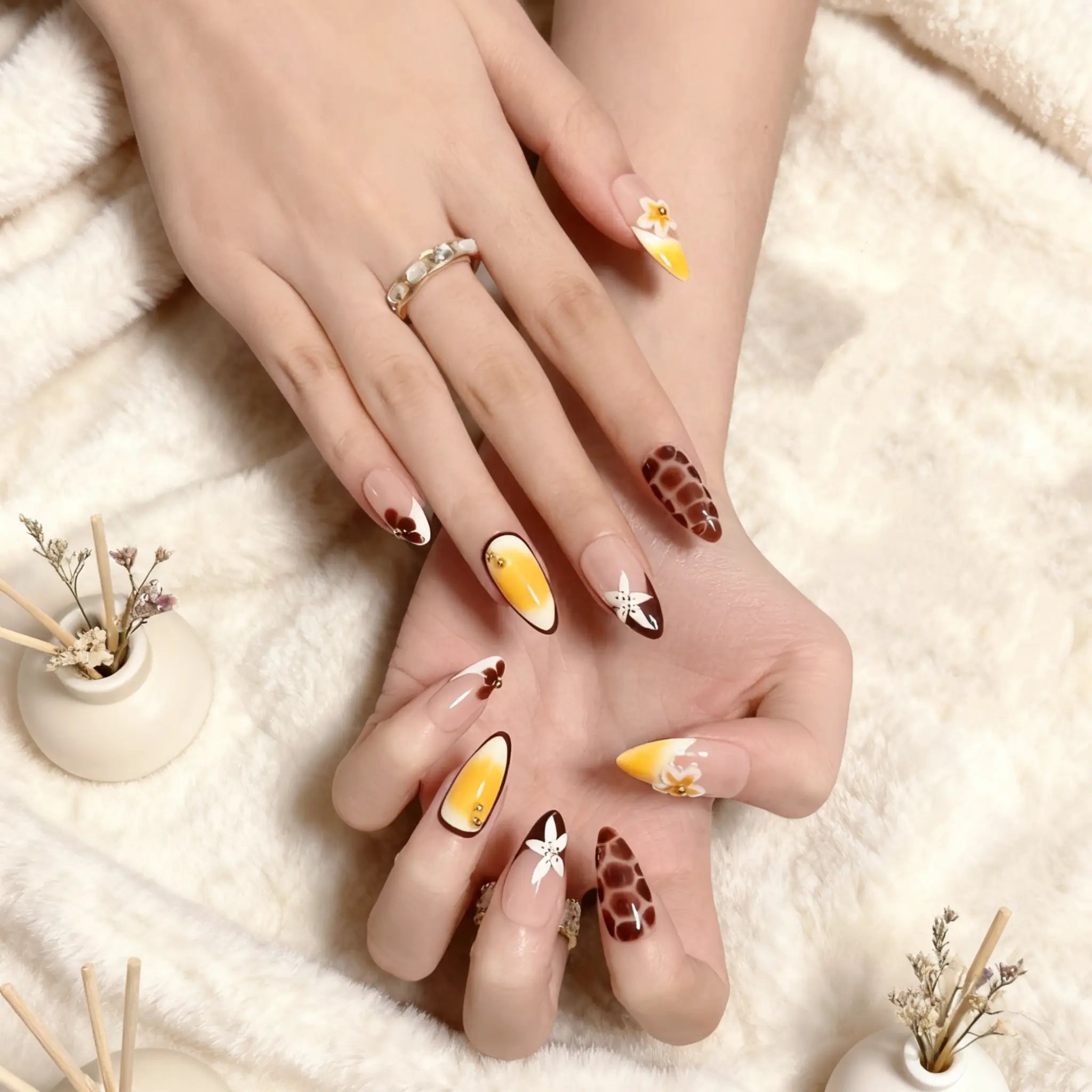 Vintage Havana Bloom - Image 3