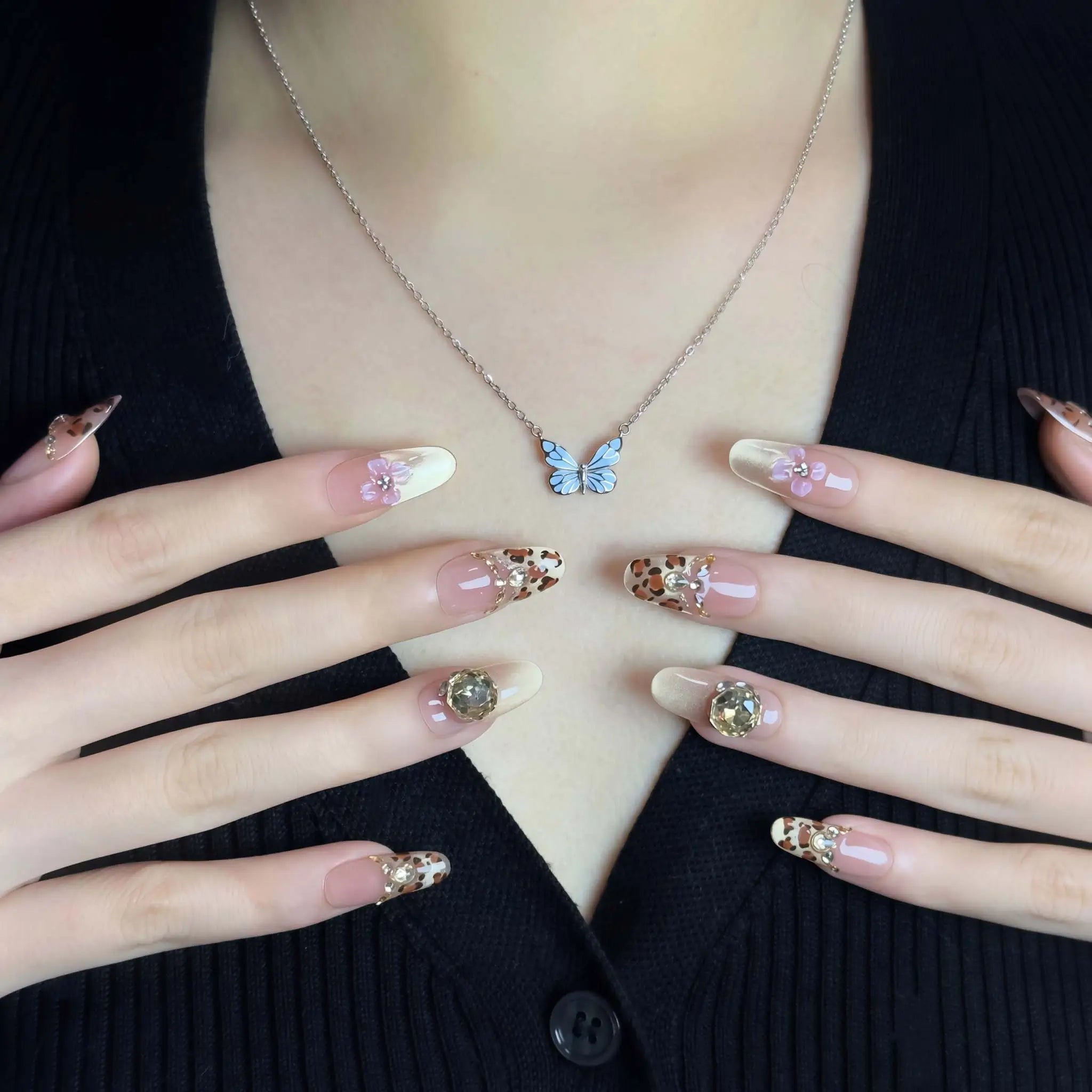 Cleo's Wildflower Gem - Image 3