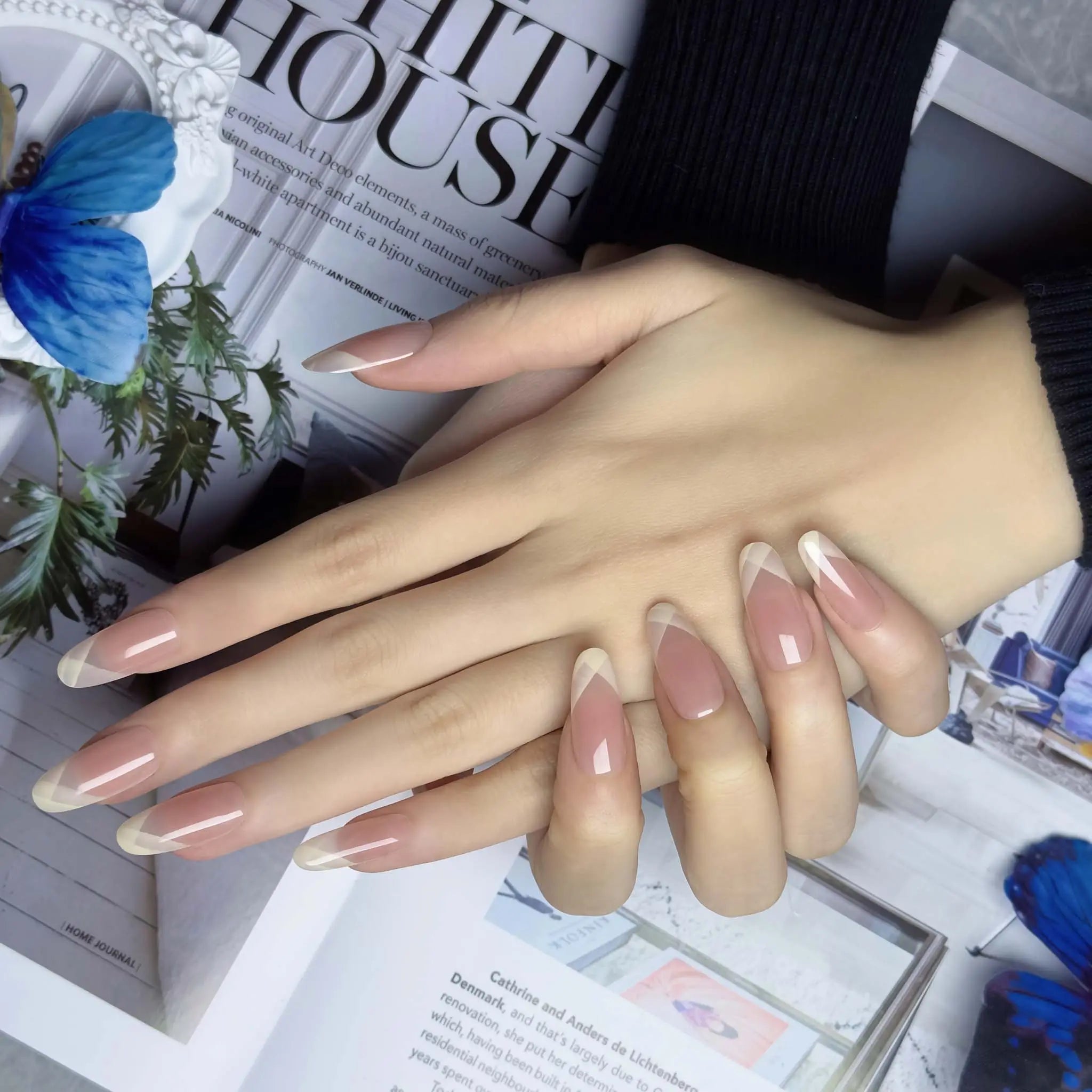 Giselle’s Satin Cross - Image 5