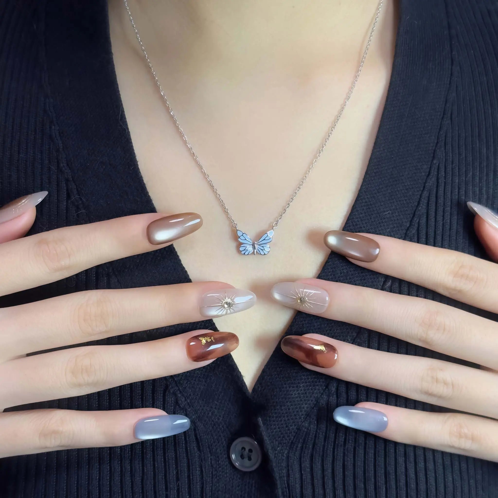 Helios’ Amber Amulet - Image 3