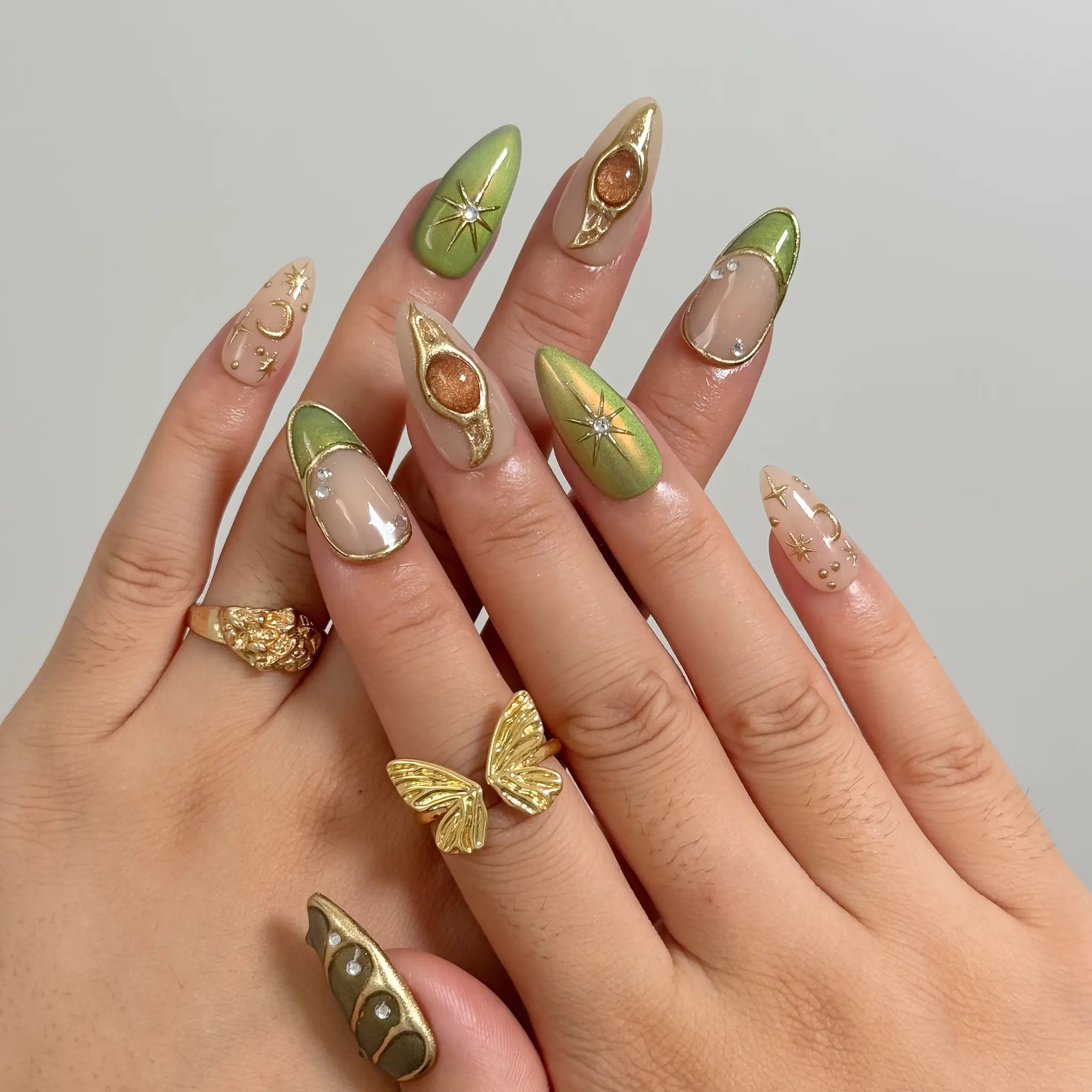 Olive Celestial Relic press-on nails in Green, Gold, Nude, detail view 3