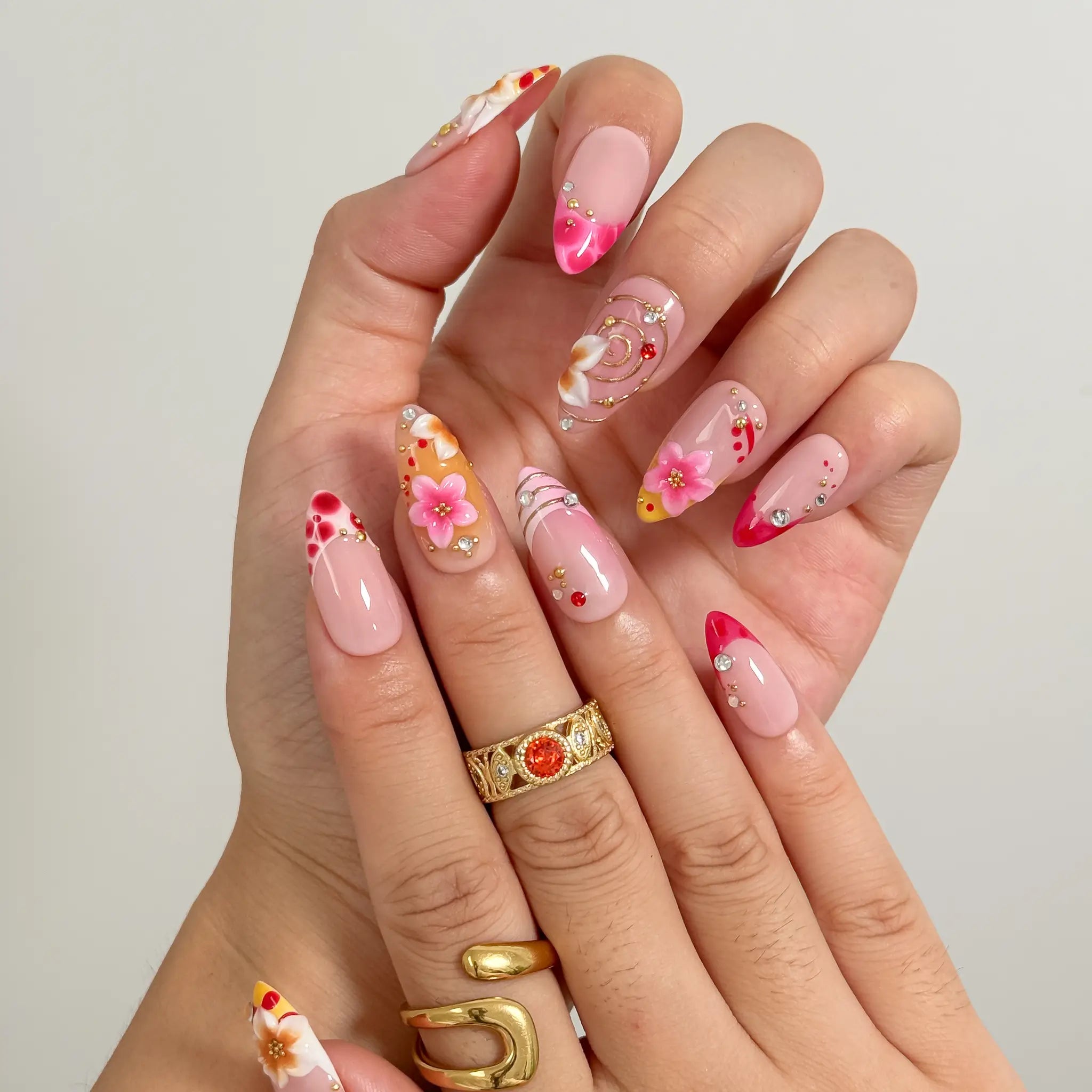 Sunset Petal Carnival press-on nails in Pink, Orange, Red, Gold, detail view 4