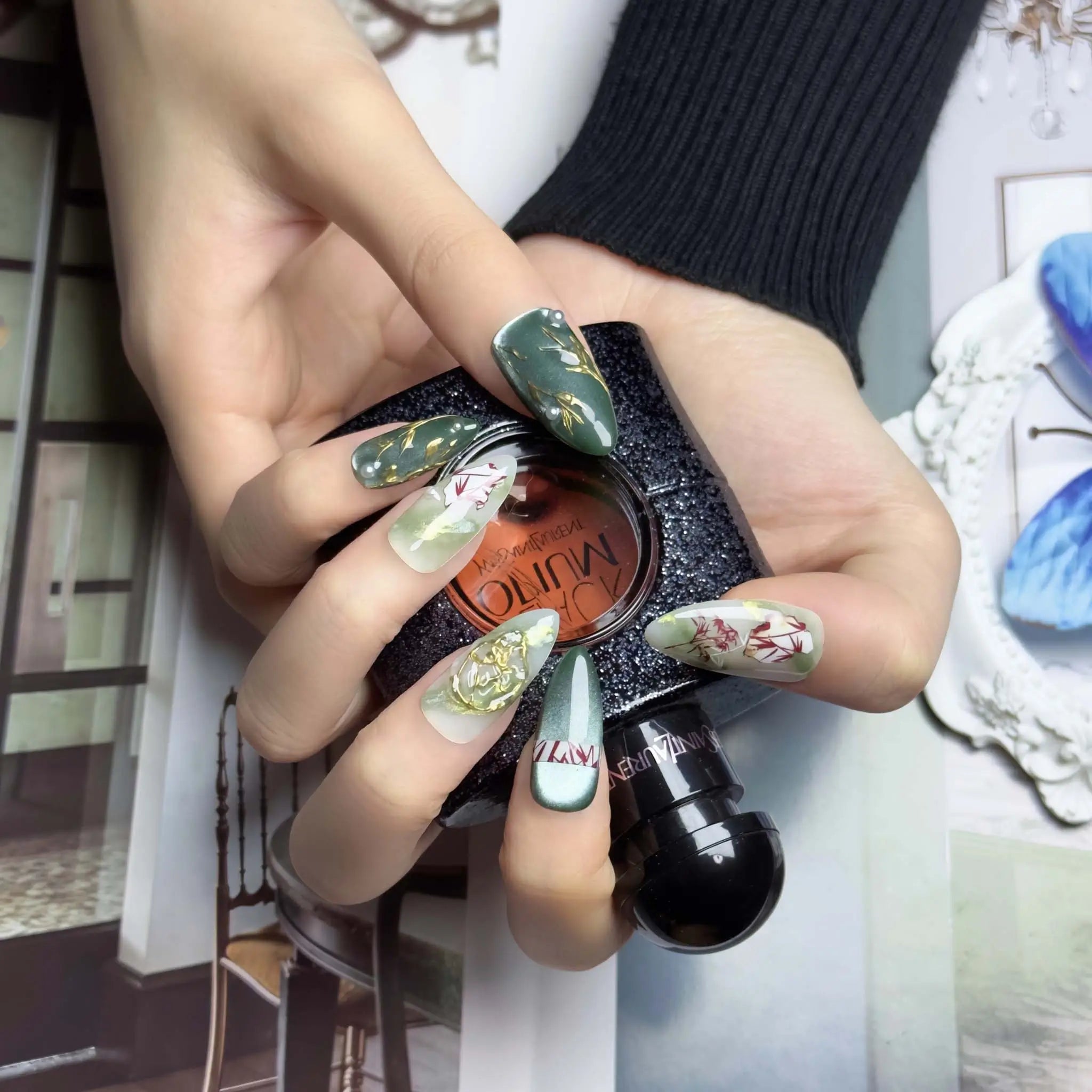 Premium Press On Nails 8D105B - Image 3