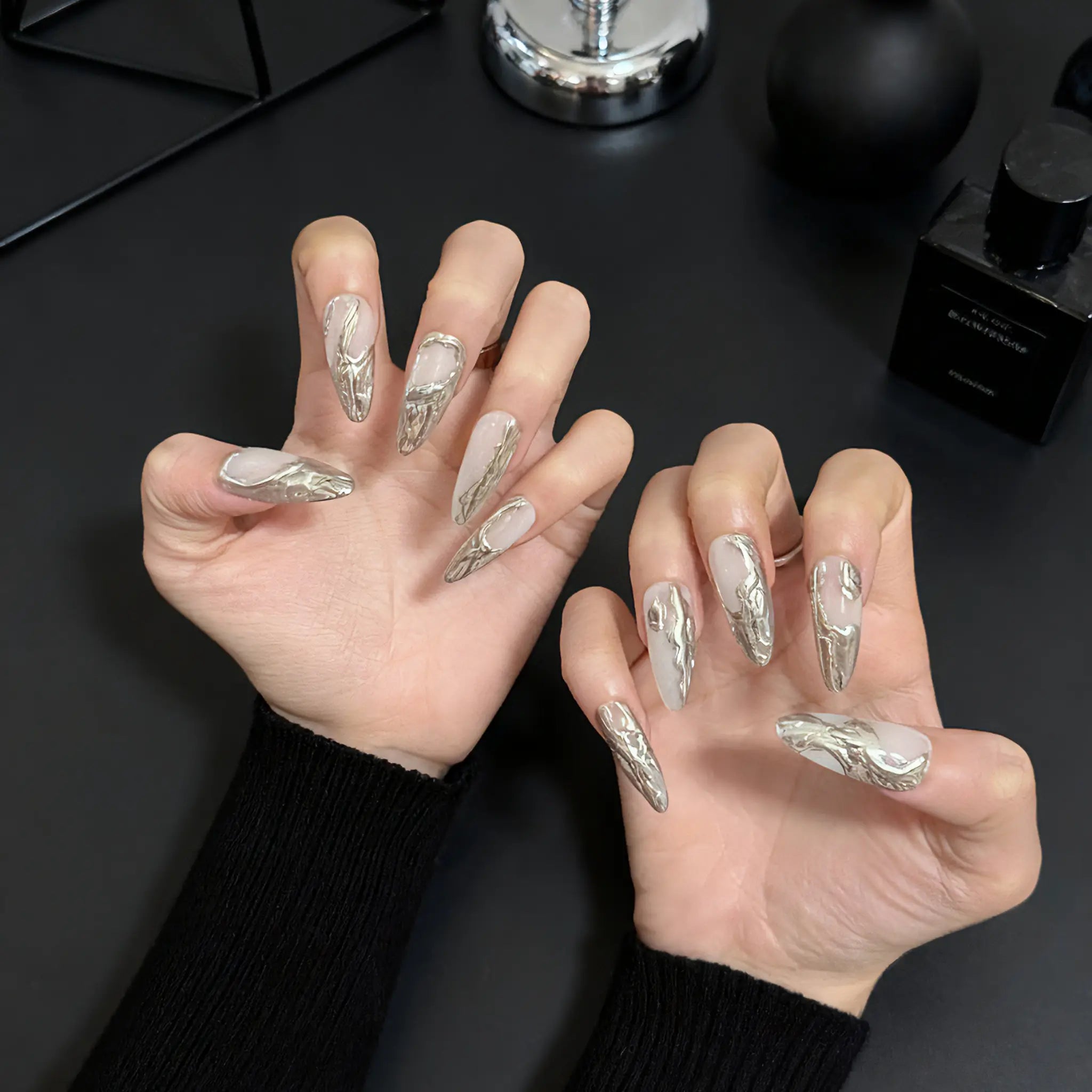 Metropolis Liquid Silver - Image 4