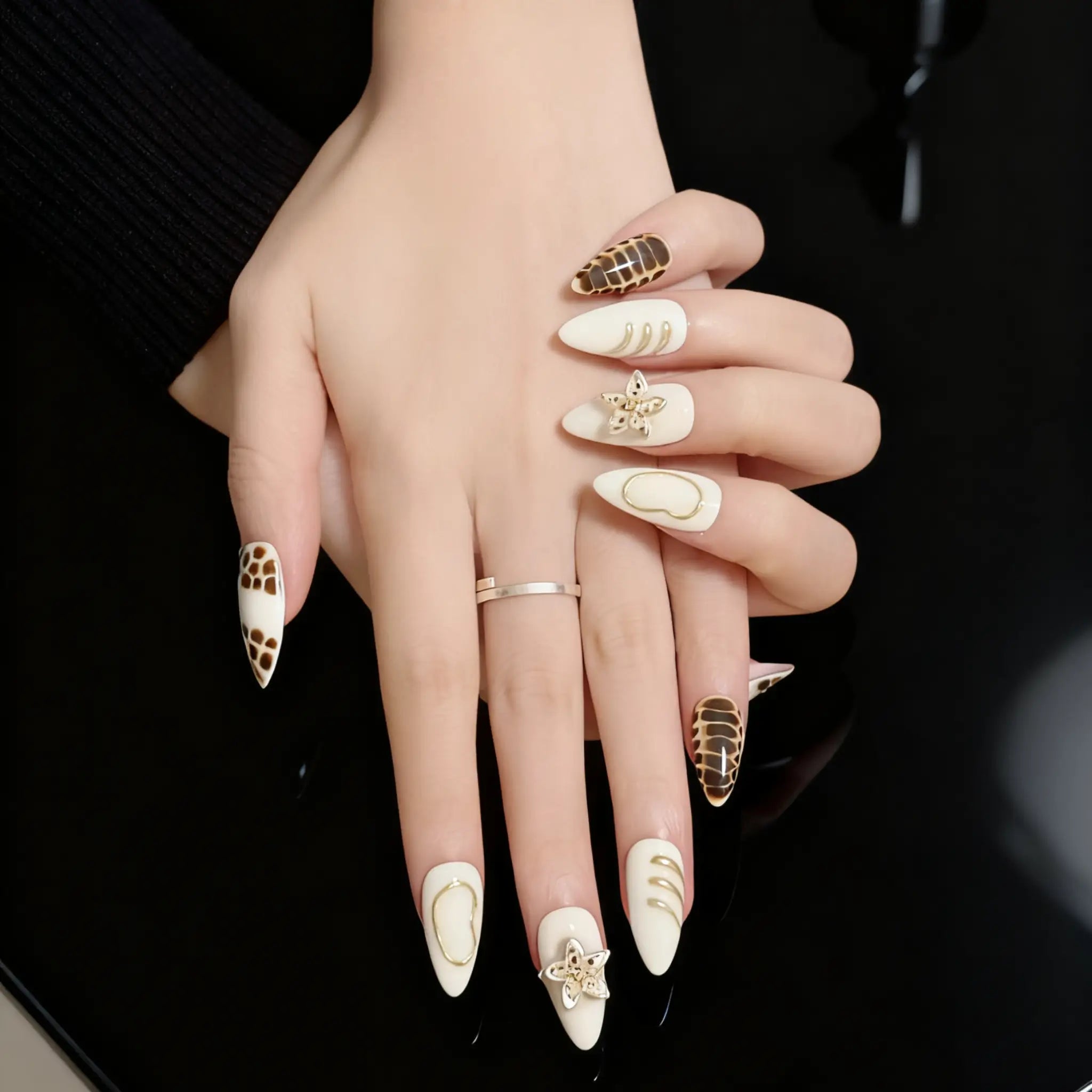 Bastet’s Desert Flower - Image 3