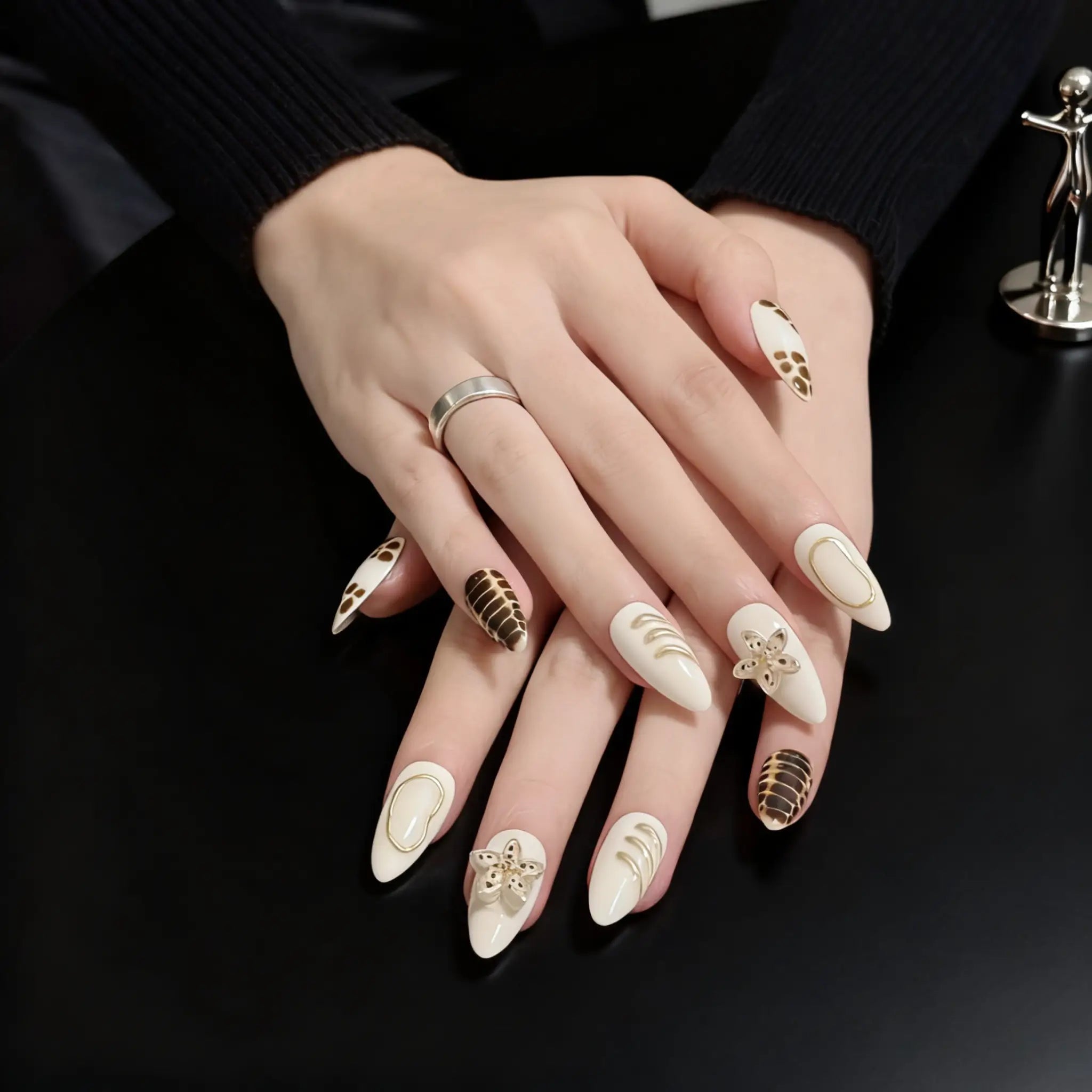 Bastet’s Desert Flower - Image 6