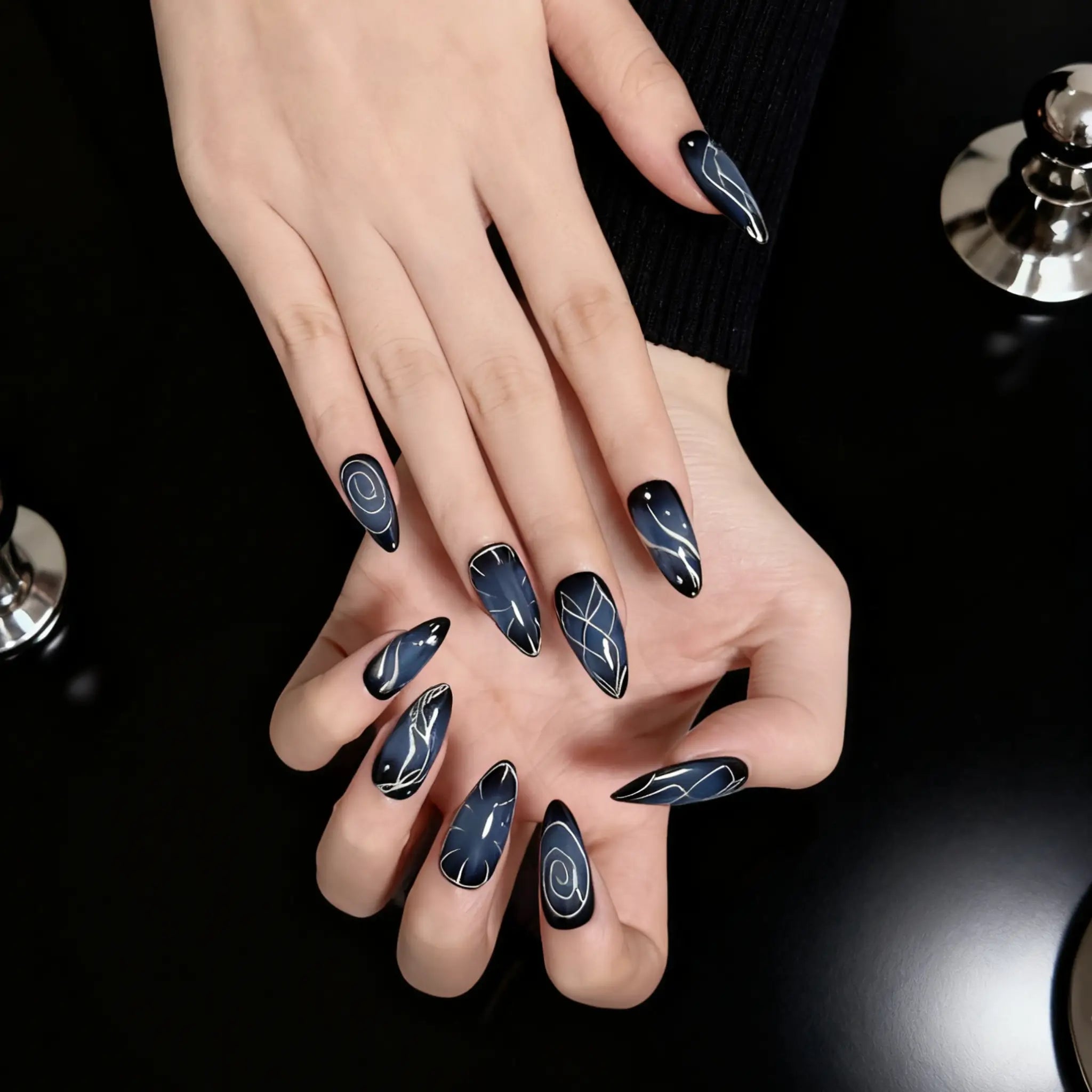 Nyx’s Chrome Sigil - Image 4